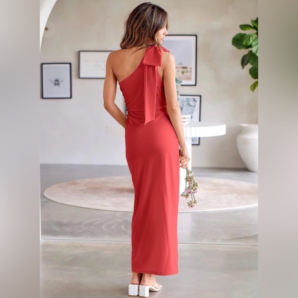 Elegant One-Shoulder Coral Dress Size Small Formal Dressy NWT - Picture 2 of 5